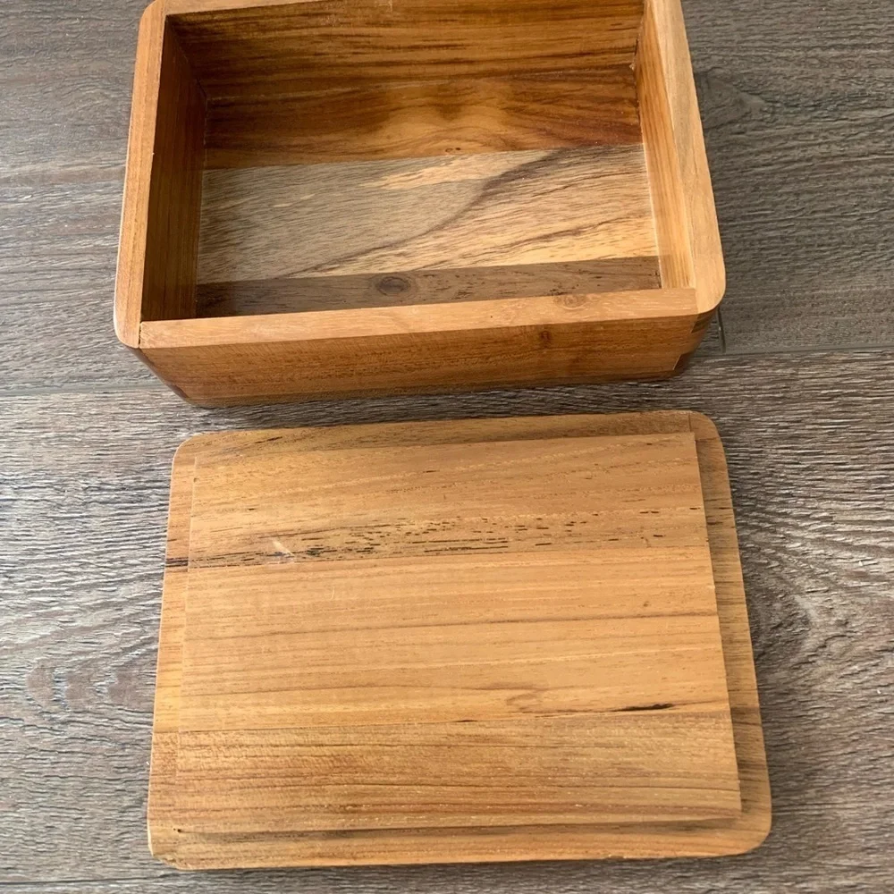 Wooden box